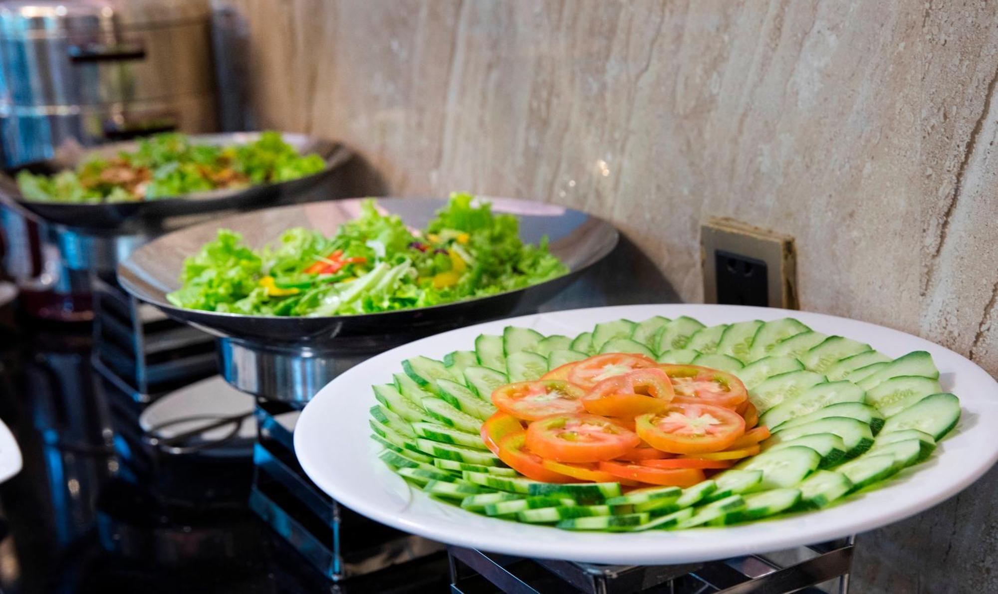 Meriton Hotel Нячанг Екстер'єр фото